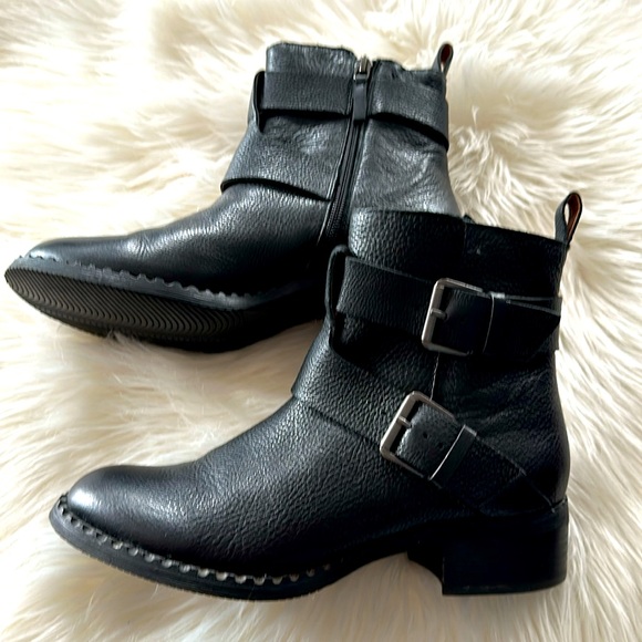 Gentle souls buckle zip bootie - Picture 2 of 11